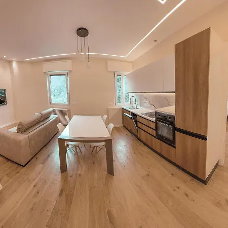 Lägenhet Attici Alba E Tramonto Ospedale E Vista